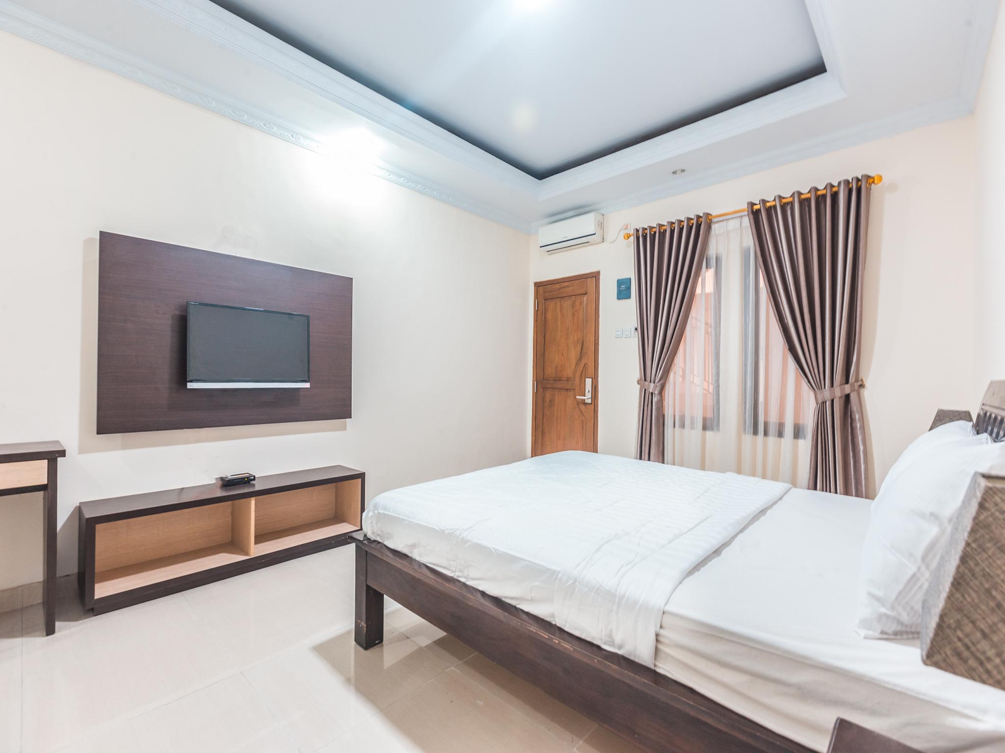 ג'קרטה Oyo 1667 Wisma Lux Barkah מראה חיצוני תמונה