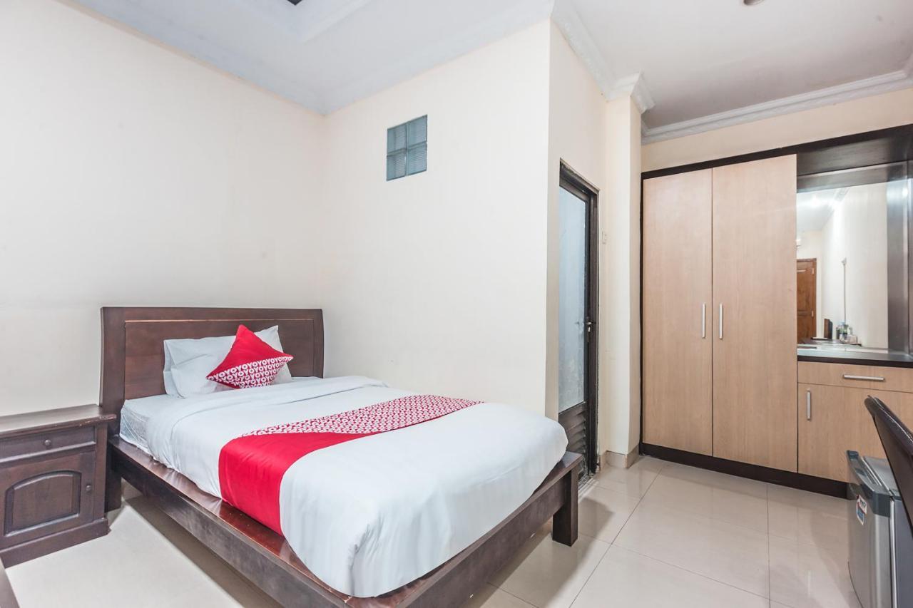 ג'קרטה Oyo 1667 Wisma Lux Barkah חדר תמונה