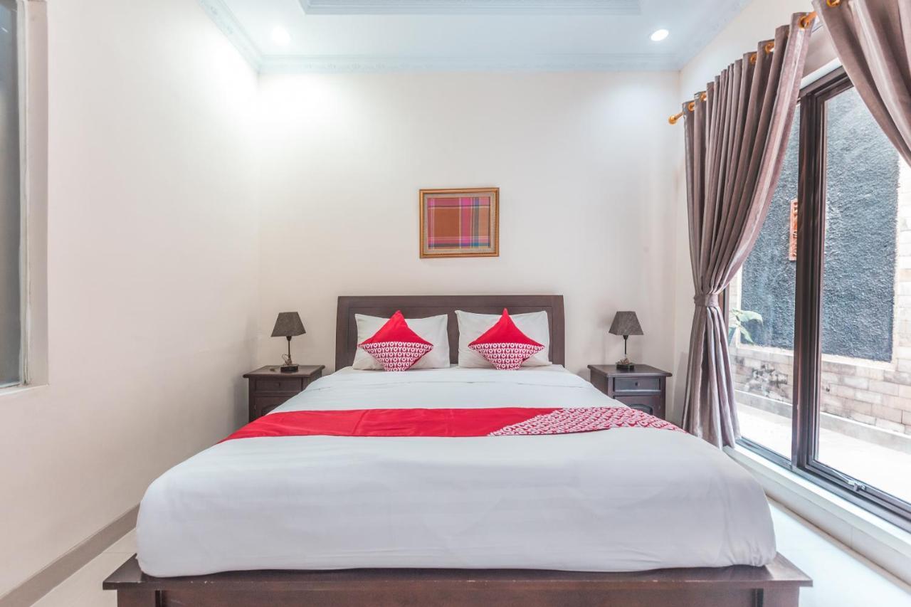 ג'קרטה Oyo 1667 Wisma Lux Barkah מראה חיצוני תמונה